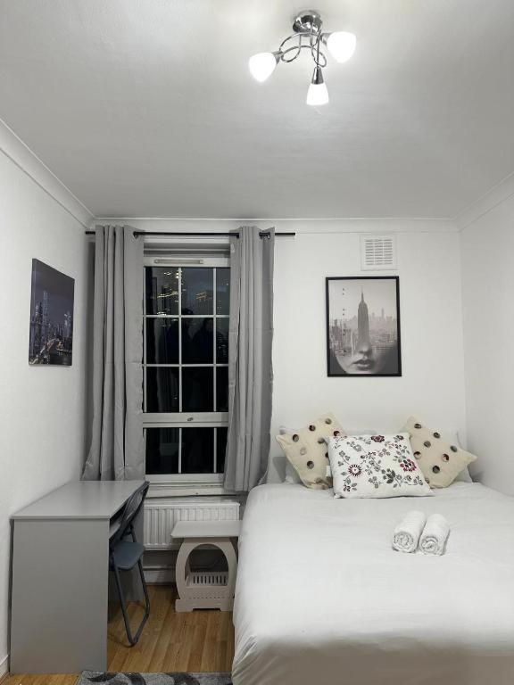 Budget Grey House London Exterior photo