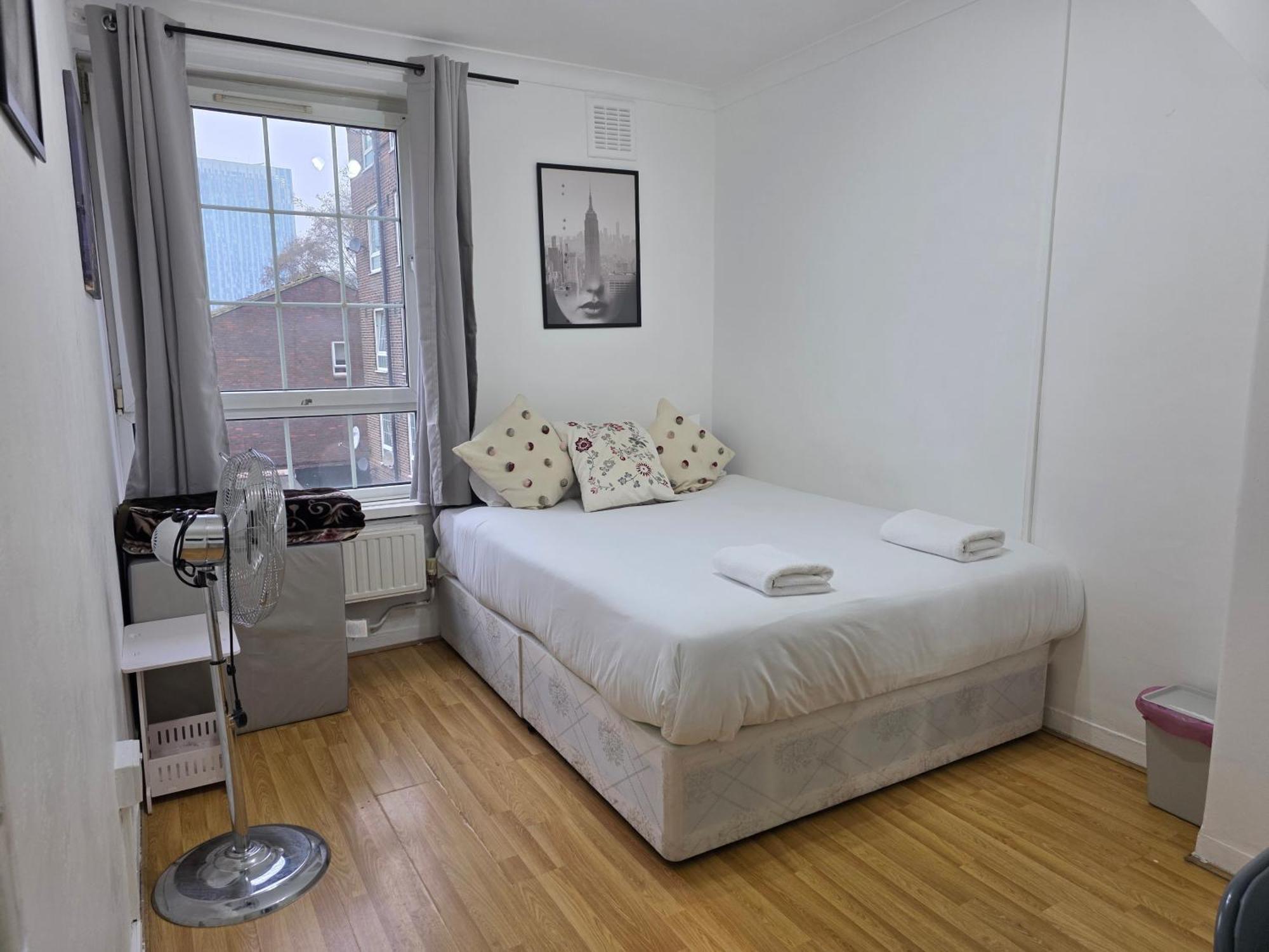 Budget Grey House London Exterior photo